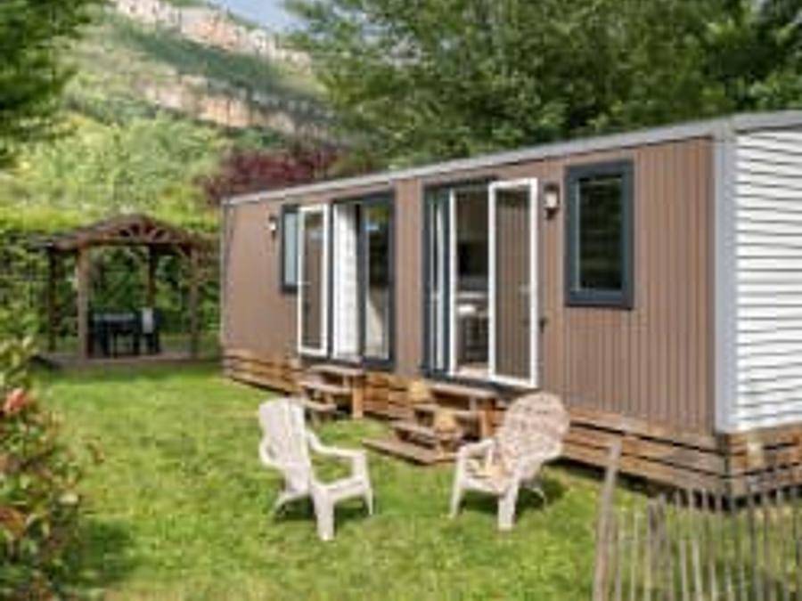 Camping Sandaya Les Rivages - Mobile home 6 persons - Cottage Pouncho 6p 3ch 2sdb **** air conditioning in Millau, Parc naturel régional des Grands Causses