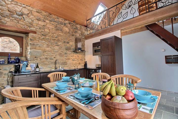 Maison bleue in Plougrescant, Côte de Granit Rose