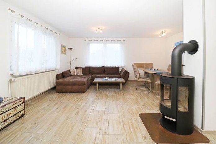 Ferienhaus für 6 Personen, mit Terrasse und Garten sowie Sauna in Trassenheide - 4