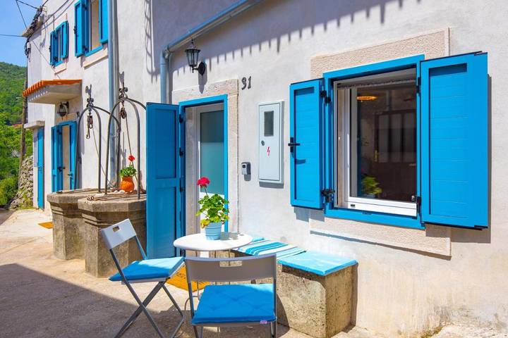 Dom dla 4 osób, z widok i balkon w Cres