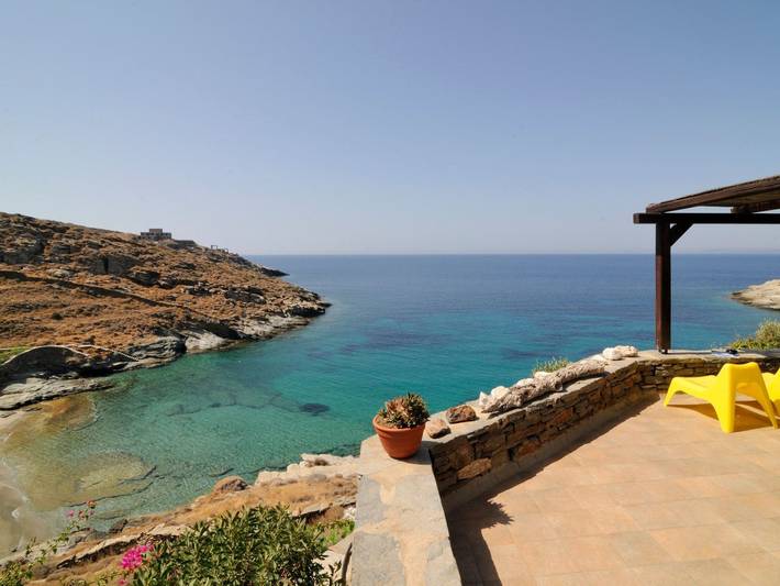 Gîte pour 5 personnes, avec jardin dans Kea