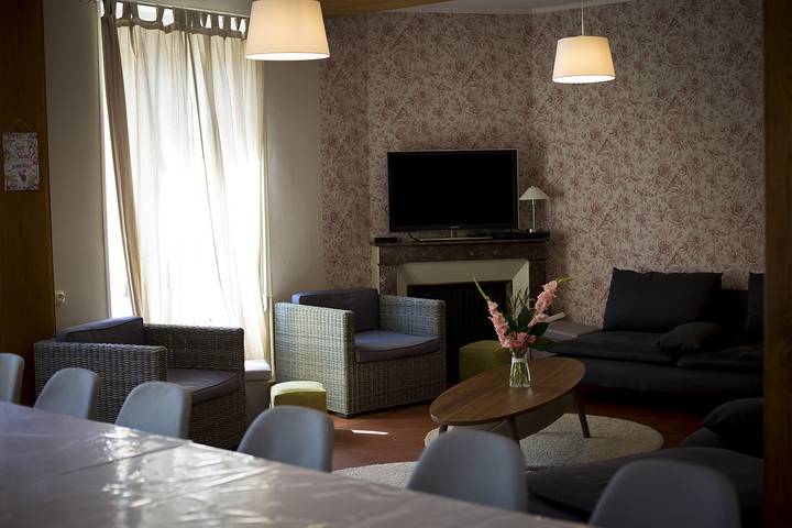 Gîte pour 28 personnes, avec jardin et terrasse dans Yonne - 4