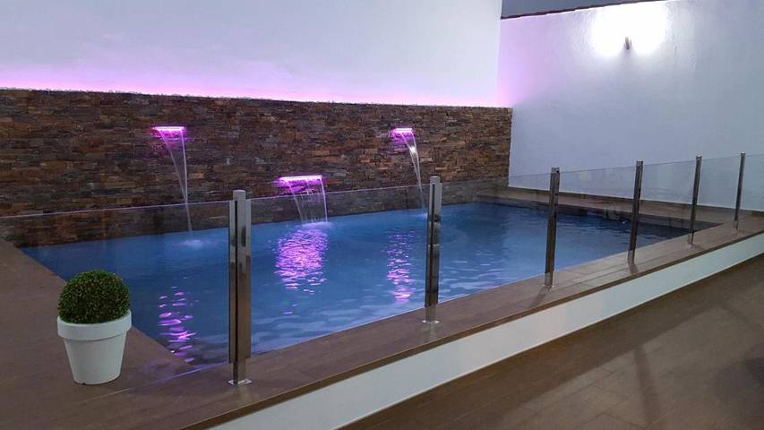 Casa de vacaciones para 8 personas, con piscina además de terraza y vistas, Se admiten mascotas en Sierra Morena - 2