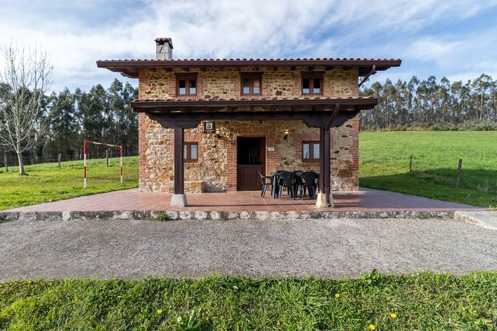 Chalet para 6 personas, con Balcón además de Jacuzzi y Jardín en Cantabria - 3