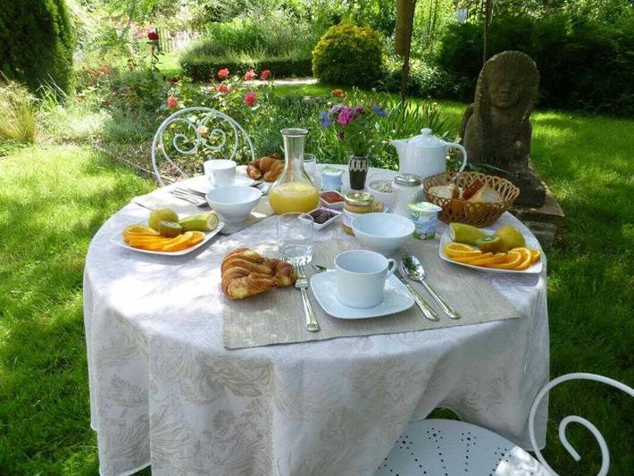 Location de vacances pour 4 personnes, avec Terrasse ainsi que Jardin et Piscine à Saint-Sulpice-sur-Lèze