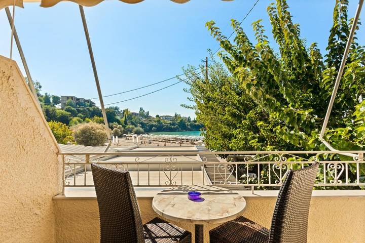 Appart’hôtel pour 2 personnes, avec Balcon ainsi que Terrasse et Jardin