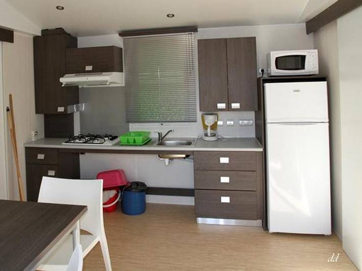 Flower Camping de Mars - Mobilhome 4 personnes - Mobil-home Confort 27m² / 2 chambres 4 pers in Cordelle, Région de Roanne