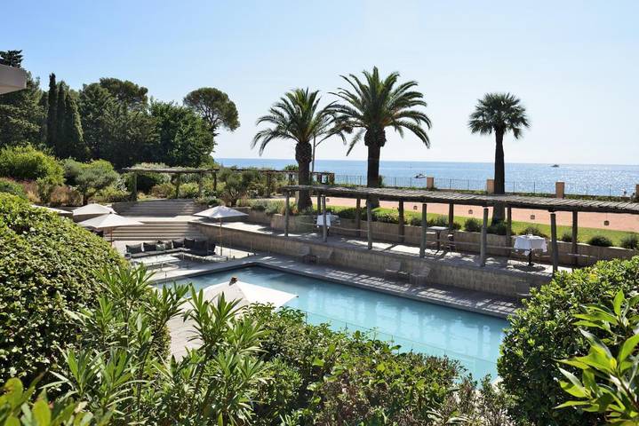Hôtel pour 2 personnes, avec vue et sauna ainsi que piscine et jardin
