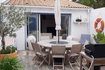 Villa pour 6 personnes, avec jacuzzi et terrasse dans La Palmyre