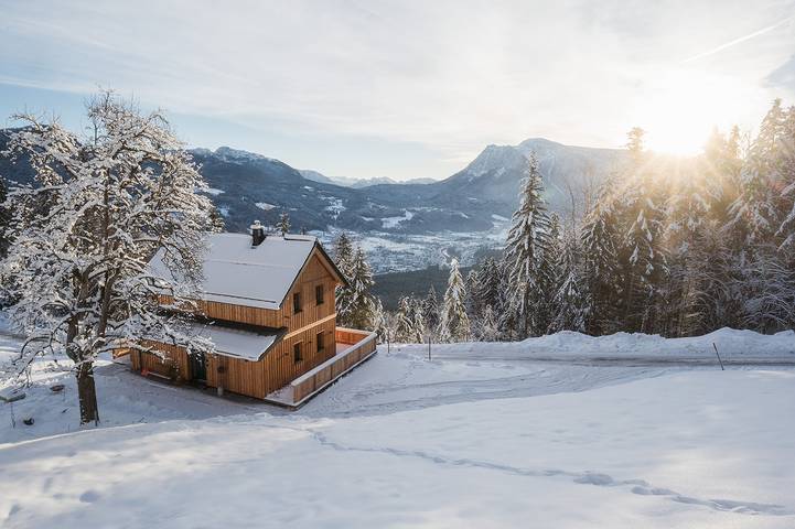 Ferienhaus für 6 Personen, mit Balkon/Terrasse und Terrasse sowie Garten und Sauna in Bad Goisern - 2