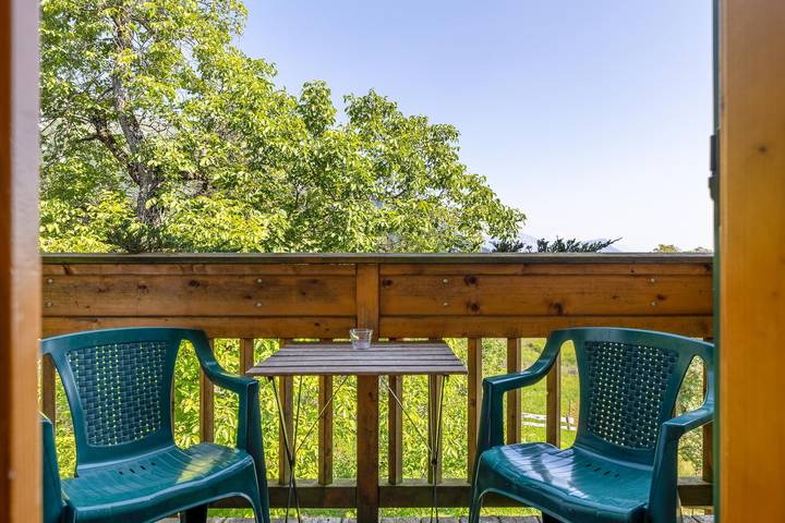 Ganze Wohnung, Ferienwohnung 'Monte Stivo' mit Bergblick, Gemeinschaftsterrasse und Wlan in Brentonico, Gardasee-Berge
