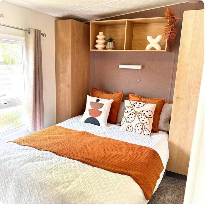 Ferielejlighed for 10 personer, med have og pool, børnevenlig i Sydengland