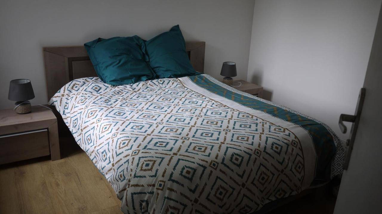 Appartement entier, One-Bedroom Apartment in Liancourt-Saint-Pierre, Oise