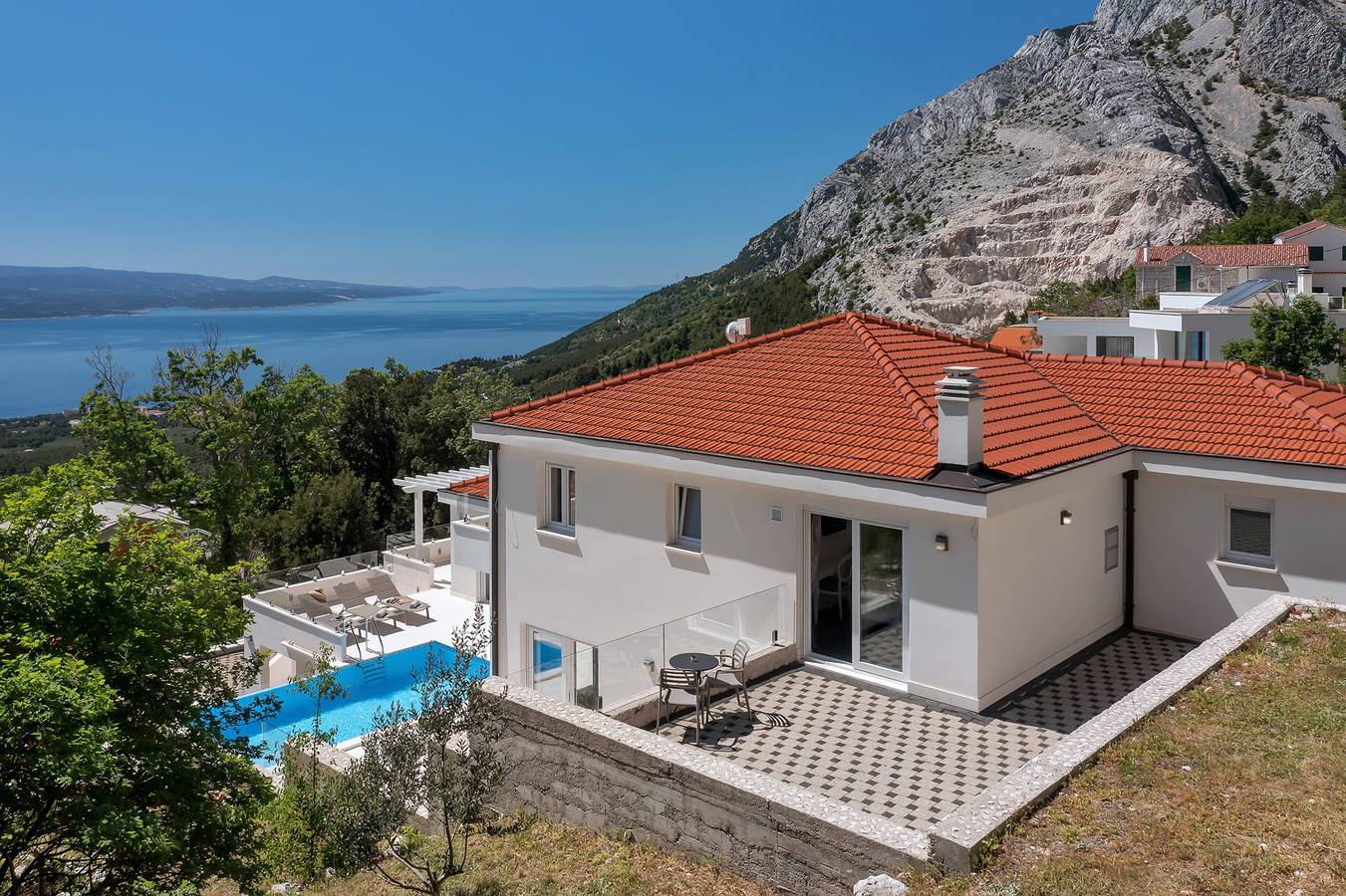 Villa Simply White mit Pool in Baska Voda, Makarska Riviera
