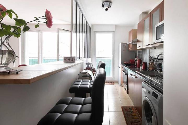 Gîte pour 7 personnes, avec balcon à Charenton-le-Pont - 2
