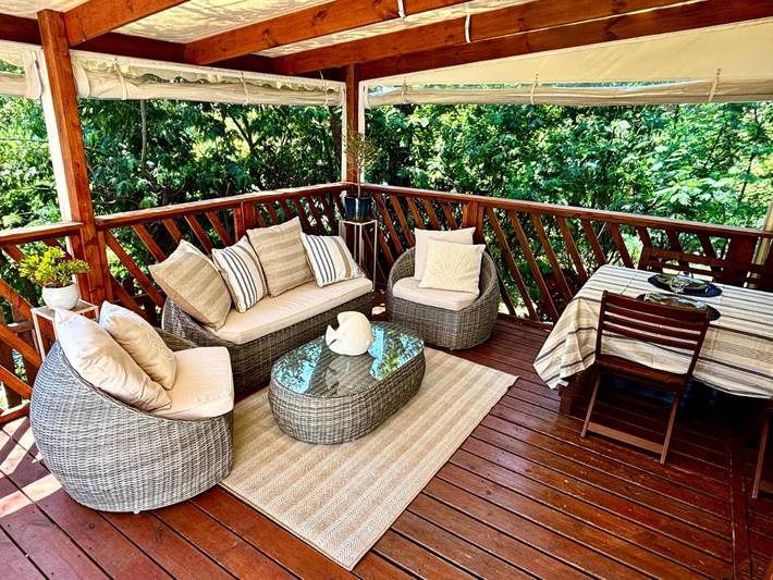 Camping pour 11 personnes, avec terrasse et piscine à Gassin - 2