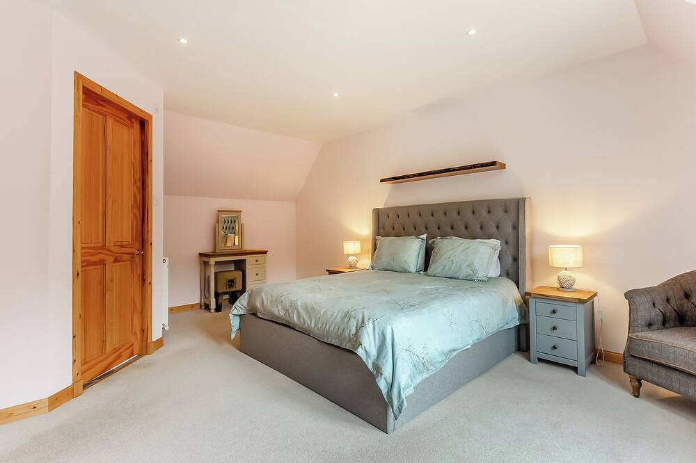 5 Schlafzimmer Unterkunft in Evanton, near Dingwall in Highlands