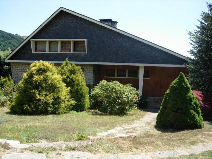 Maison d’hôte pour 4 personnes, avec piscine ainsi que vue et jardin