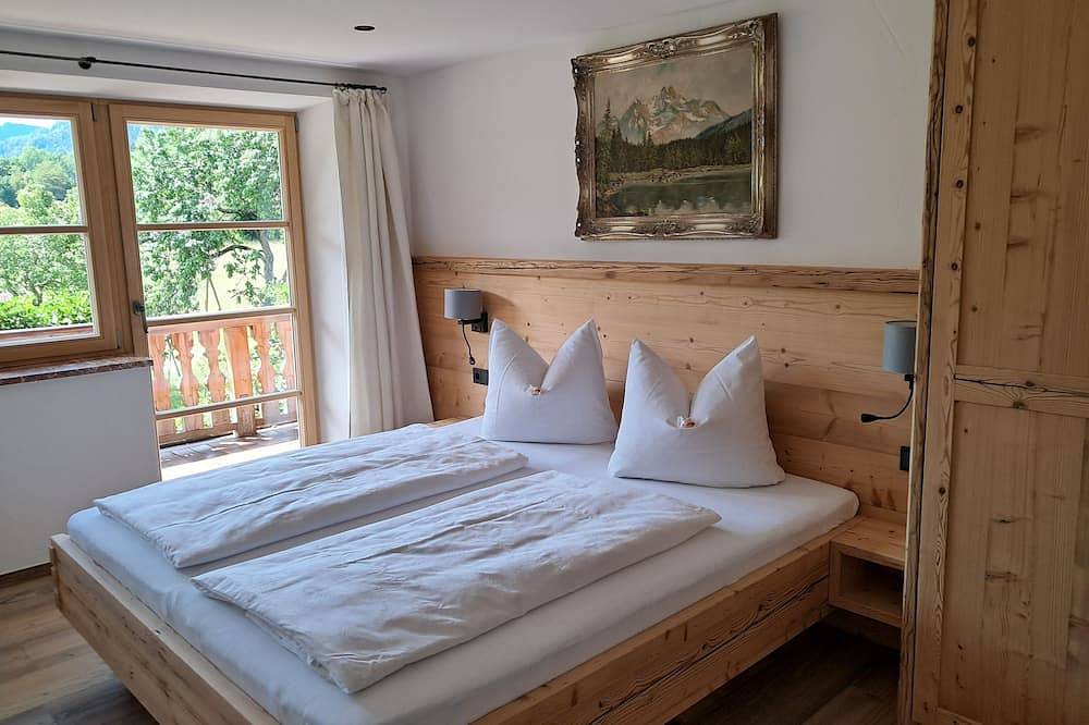 Vacation Rental 1 - Servus - Becher Guesthouse, Kreuth-Point in Kreuth, Alpes Bávaros