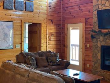 Glamping for 12 Guests in Pigeon Forge, Sevier County, Picture 3