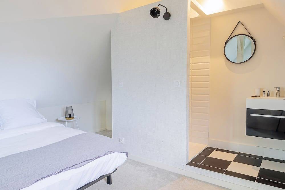 La Villa Tapia - Les Demoiselles à Versailles in Crespières, Yvelines