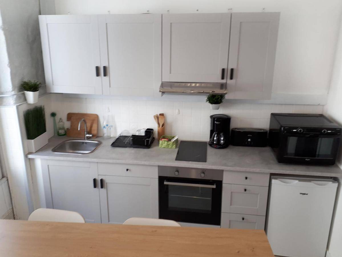 Appartement entier, One-Bedroom Apartment in Orléans, Vallée de la Loire