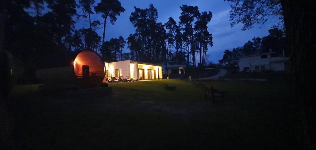 Villa für 6 Personen, mit Seeblick und Sauna sowie Garten und Ausblick in Brandenburg - 3