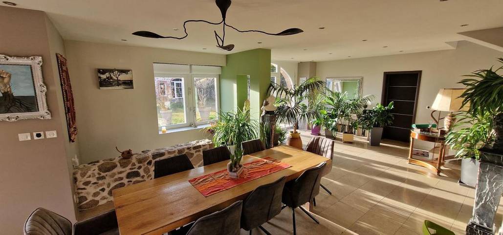 Location de vacances pour 9 personnes, avec vue et sauna ainsi que piscine et jardin, animaux acceptés à Rupt-sur-Moselle - 2