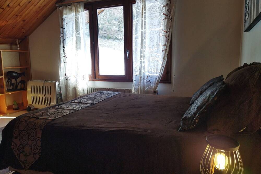 Your Nomadic Room: Africa in Marthod, Albertville region