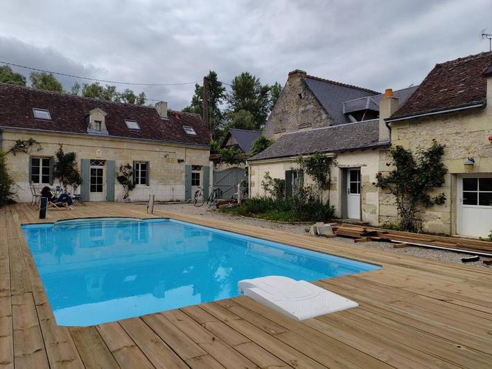 Location de vacances pour 12 personnes, avec terrasse et jardin ainsi que piscine et vue à La Chapelle-aux-Naux