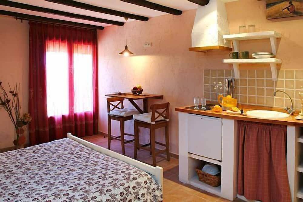 Self catering La Ginesta rural for 20 people in Canyelles (Barcelona), Garraf