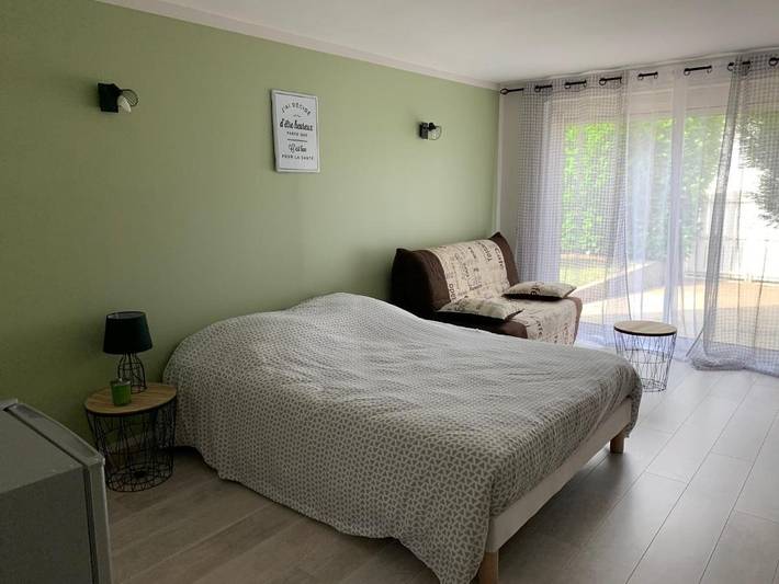 Gîte pour 2 personnes, avec terrasse à Aiffres