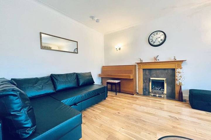 Holiday home for 6 people, with garden in Glasgow