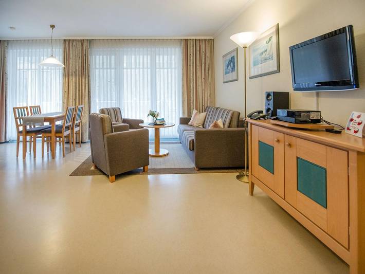 Ferienwohnung für 4 Personen, mit Balkon und Garten in Prora