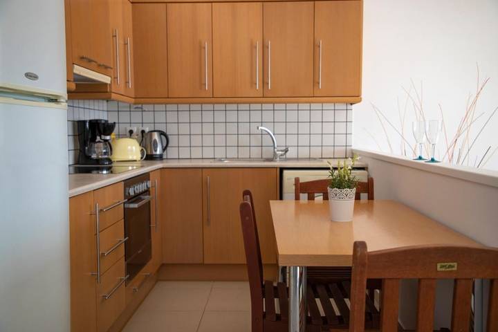 Villa pour 4 personnes, avec piscine ainsi que jardin et vue à Ithaque - 4