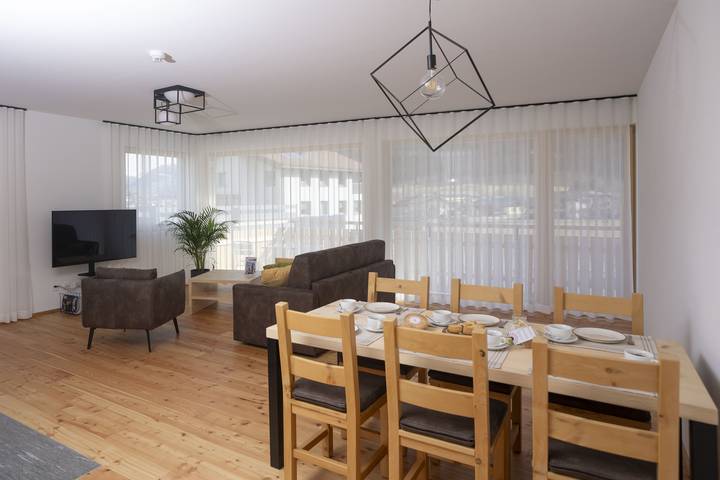 Ferienwohnung für 6 Personen, mit Balkon und Pool