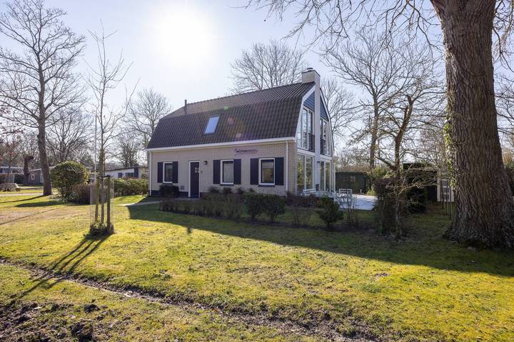 Holiday home for 8 people, with garden - 1