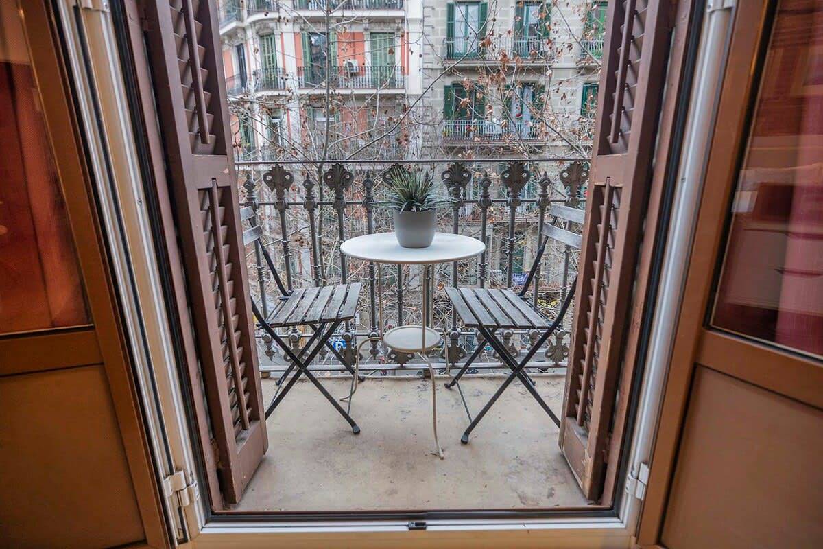 Entire apartment, Exclusive 2 bedroom apartment in the city center! in Barcelona Centre, Barcelona