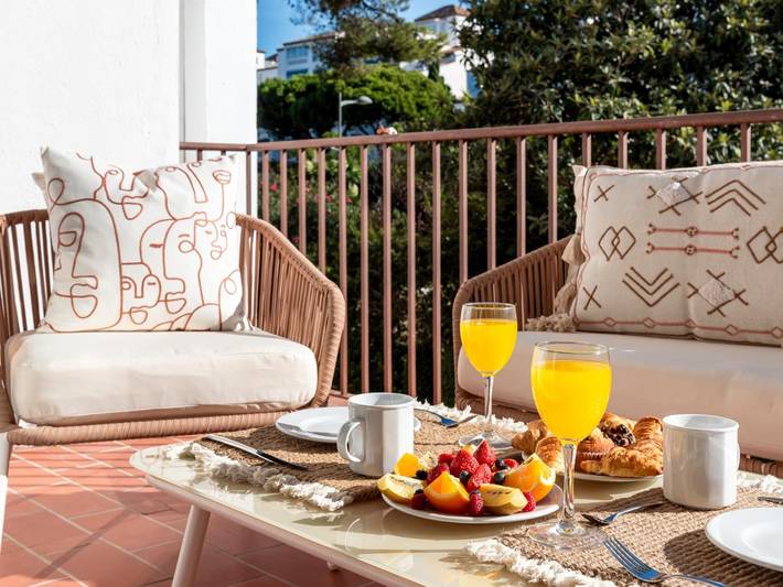 Ferienwohnung für 2 Personen, mit Meerblick und Pool sowie Balkon in Marbella - 4