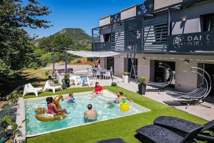 Maison de vacances pour 10 personnes, avec sauna et jardin ainsi que piscine et jacuzzi - 1