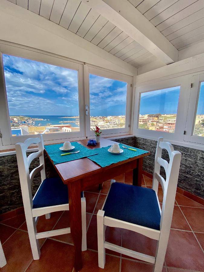 L’Olimpo sul mare in Lampedusa Città, Isole Pelagie