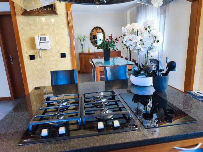 Location de vacances pour 6 personnes, avec balcon dans Marinhas - 2