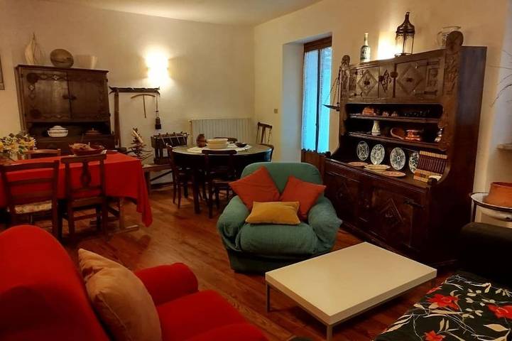 Gîte pour 6 personnes, avec Balcon à San Damiano Macra