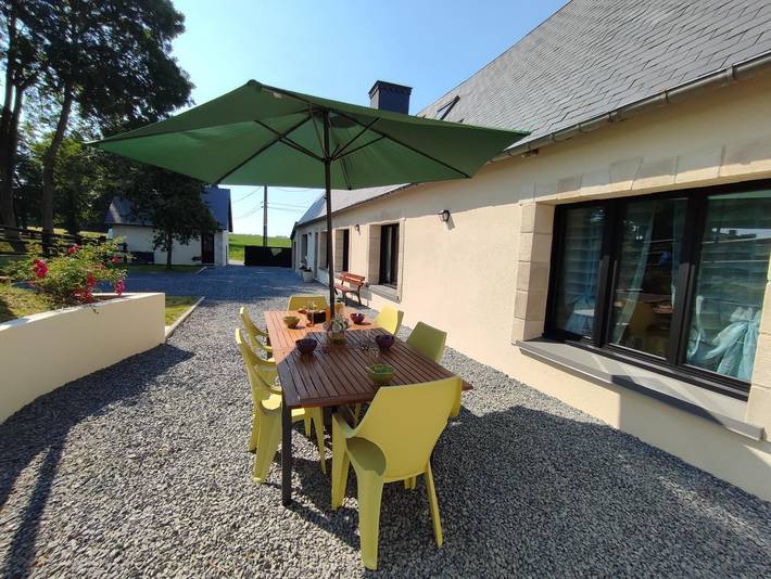 Gîte pour 6 personnes, avec jardin et terrasse à Ypreville-Biville
