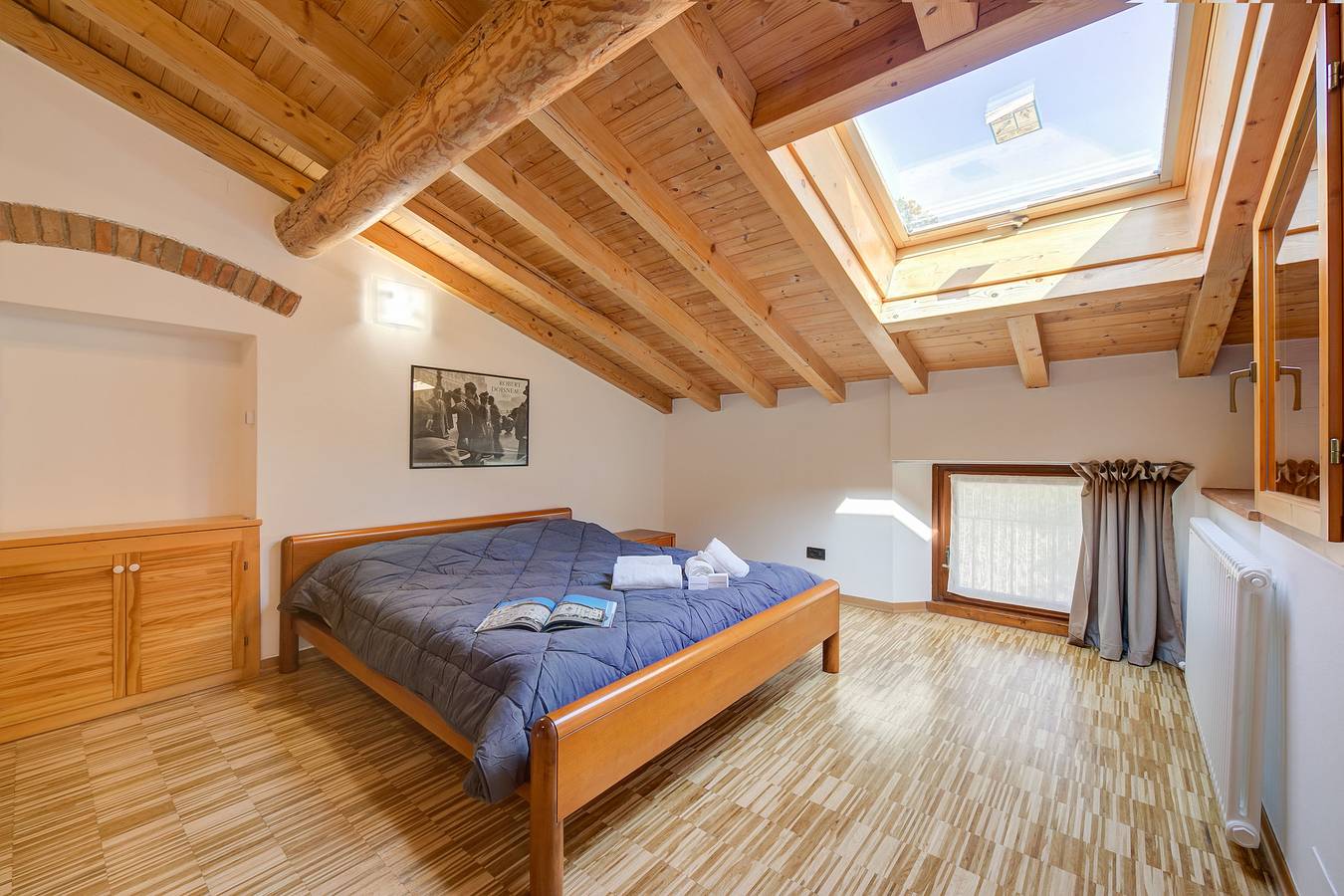 Casa Mondragon In Lazise w/ Private gazebo with table+chairs & Parking in Lazise, Gardasee-Berge