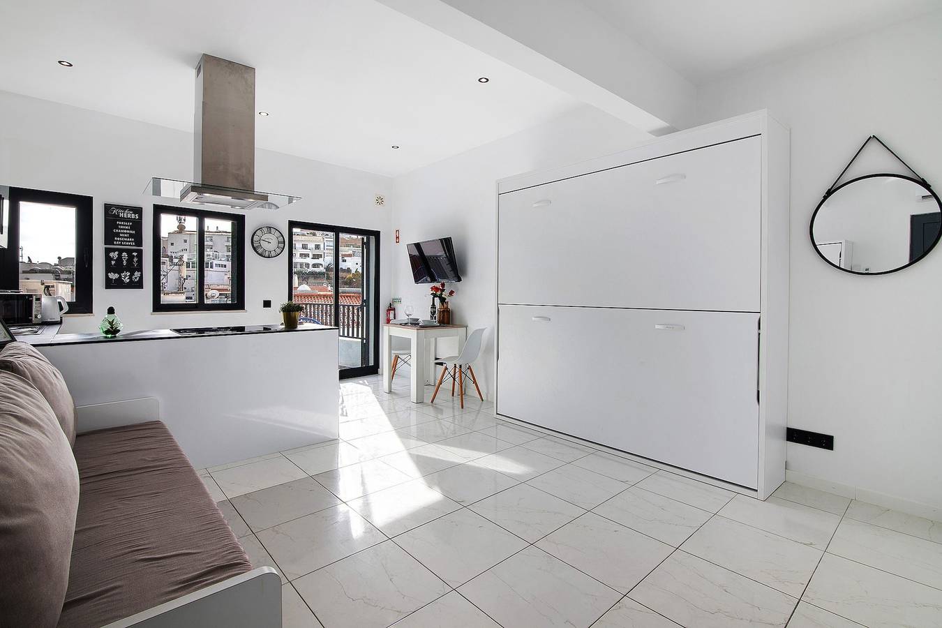 Studio entier, Studio 'Mi Casa Es Su Casa Nº3' avec Wi-Fi et climatisation in Albufeira, District de Faro