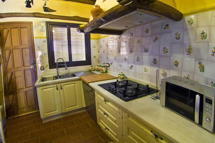 Casa de vacaciones para 8 personas, con jardín además de piscina y vistas en Aracena - 4