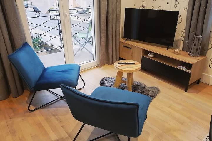 Location de vacances pour 4 personnes, avec jardin ainsi que terrasse et jacuzzi à Champagnole - 4