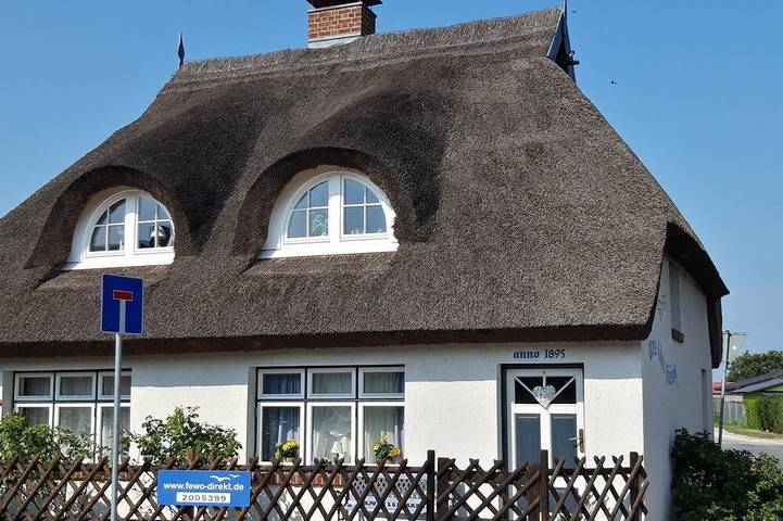 Ferienhaus für 4 Personen, mit Terrasse und Garten