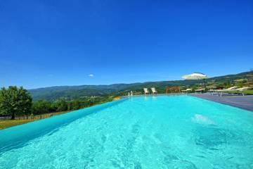 Villa pour 16 Personnes dans Pratovecchio Stia, Province d'Arezzo, Photo 4